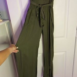 American Eagle flowy pants